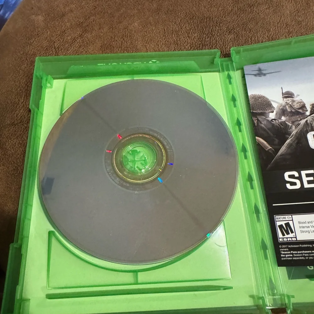 Microsoft Xbox One Call of Duty: WWII - Green Case